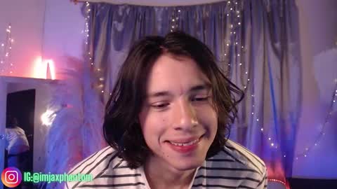 Hey im Jaxxxon check my info     online show from 09/19/25, 02:24