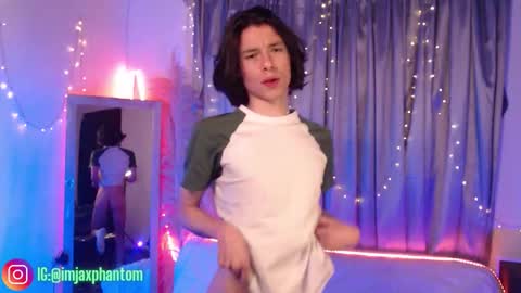 Hey im Jaxxxon check my info     online show from 09/23/25, 06:05