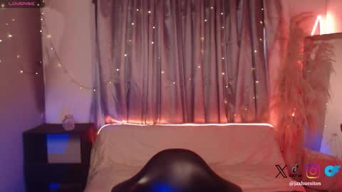 Hey im Jaxxxon check my info     online show from 01/16/26, 12:09