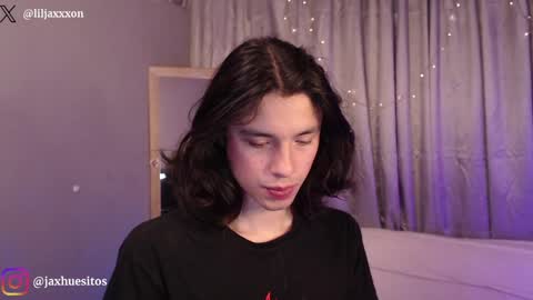 Hey im Jaxxxon check my info     online show from 04/29/26, 11:47