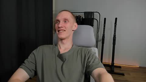 Danny online show from 01/04/25, 05:37