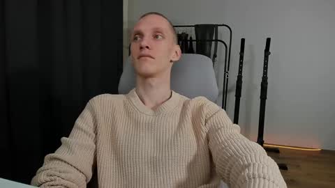 Danny online show from 01/05/25, 06:02