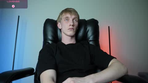 Danny online show from 10/26/25, 09:37