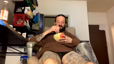 Snapshot of j_boogie_mane chatting on 12/12/24, 01:21 j boogie online show from 12/12/24, 01:21