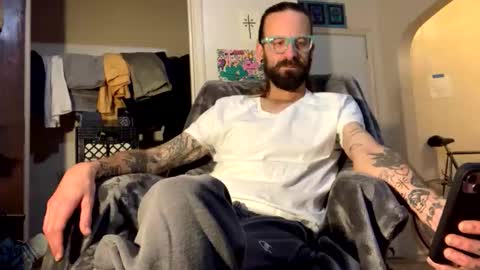 Snapshot of j_boogie_mane chatting on 12/20/25, 09:05 j boogie online show from 12/20/25, 09:05