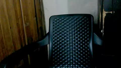 Snapshot of j_castello chatting on 02/23/25, 11:04 J online show from 02/23/25, 11:04