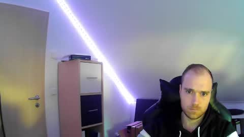 here4y online show from 02/02/25, 03:28