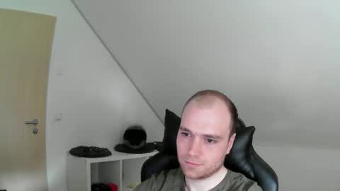 here4y online show from 04/03/26, 07:50