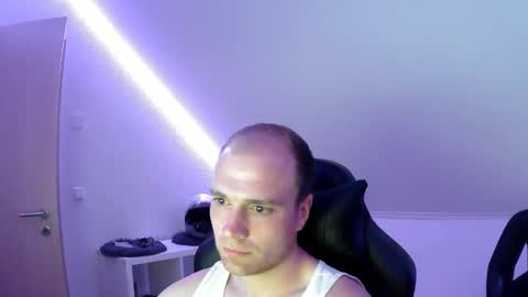 Snapshot of j_german783377 chatting on 05/05/26, 08:50 here4y online show from 05/05/26, 08:50