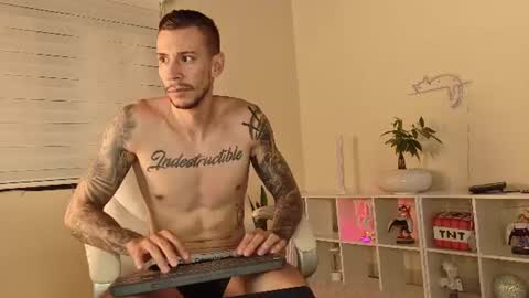 J King online show from 07/06/26, 01:08