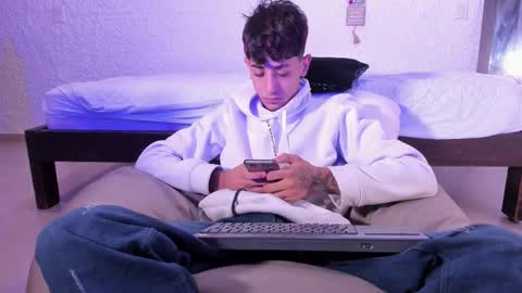 Snapshot of j_martony chatting on 10/01/25, 11:49 j_martony online show from 10/01/25, 11:49