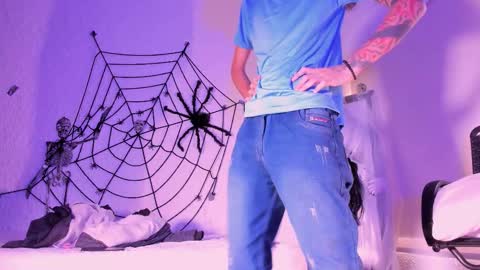 Snapshot of j_martony chatting on 10/21/25, 12:28 j_martony online show from 10/21/25, 12:28