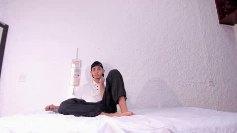 Snapshot of j_martony chatting on 11/15/25, 12:13 j_martony online show from 11/15/25, 12:13