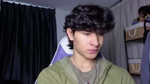 Snapshot of j_u_p_i_t_e_r chatting on 01/14/26, 02:23 Noah online show from 01/14/26, 02:23