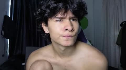 Snapshot of j_u_p_i_t_e_r chatting on 02/09/26, 04:22 Noah online show from 02/09/26, 04:22