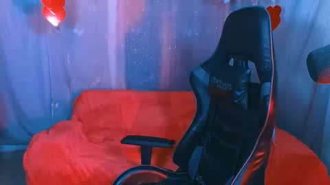 jade 18  online show from 01/01/25, 11:51