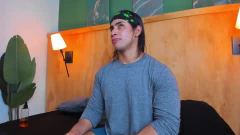 Snapshot of jabob_coper chatting on 09/20/25, 03:51 David online show from 09/20/25, 03:51