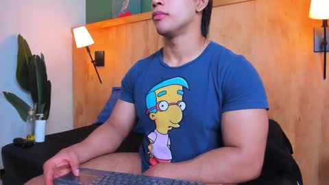 Snapshot of jabob_coper chatting on 11/14/25, 03:27 David online show from 11/14/25, 03:27