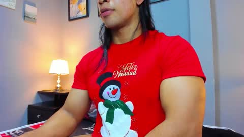 Snapshot of jabob_coper chatting on 12/15/25, 03:33 David online show from 12/15/25, 03:33