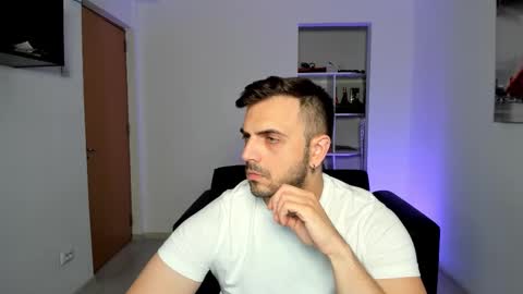 Snapshot of jace_thorne chatting on 09/14/25, 05:12 Jace online show from 09/14/25, 05:12