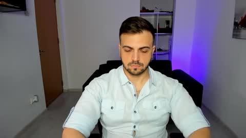 Snapshot of jace_thorne chatting on 10/17/25, 05:48 Jace online show from 10/17/25, 05:48