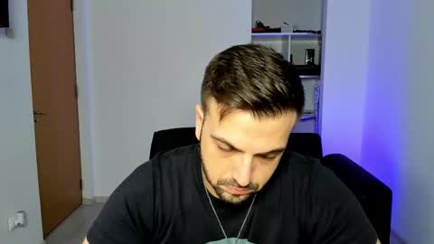 Snapshot of jace_thorne chatting on 10/26/25, 05:52 Jace online show from 10/26/25, 05:52