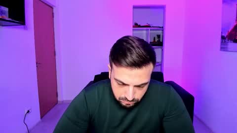 Snapshot of jace_thorne chatting on 11/17/25, 05:13 Jace online show from 11/17/25, 05:13