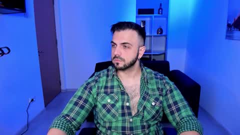 Snapshot of jace_thorne chatting on 11/23/25, 11:37 Jace online show from 11/23/25, 11:37