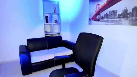 Snapshot of jace_thorne chatting on 11/30/25, 05:28 Jace online show from 11/30/25, 05:28