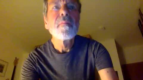 Snapshot of jack_fountain chatting on 12/14/25, 01:00 Jack online show from 12/14/25, 01:00