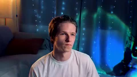 Snapshot of jack_frozt chatting on 06/14/26, 07:05 brestonsweet online show from 06/14/26, 07:05