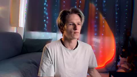 Snapshot of jack_frozt chatting on 06/16/26, 03:47 brestonsweet online show from 06/16/26, 03:47