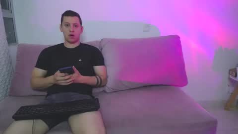 jack_zoe24 online show from 11/23/25, 12:10