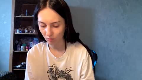 Snapshot of jackelineboldon chatting on 11/23/25, 06:46 Alice online show from 11/23/25, 06:46