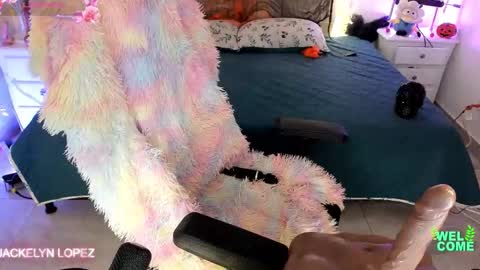 Jacky online show from 10/28/25, 11:29