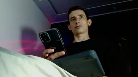 Snapshot of jackk_ho chatting on 02/14/25, 04:37 Jack online show from 02/14/25, 04:37