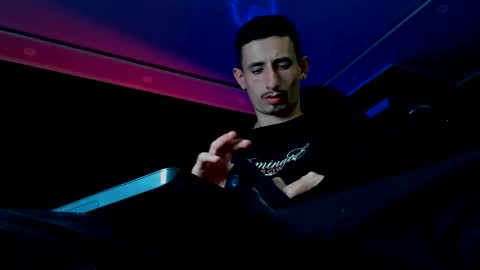 Snapshot of jackk_ho chatting on 10/18/25, 05:10 Jack online show from 10/18/25, 05:10