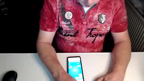 Jack independent model  online show from 04/26/26, 07:44