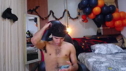 Snapshot of jackson_cr7 chatting on 10/24/25, 05:20 JAKSON online show from 10/24/25, 05:20