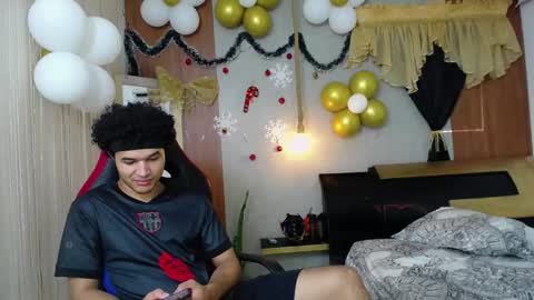 Snapshot of jackson_cr7 chatting on 11/15/25, 04:25 JAKSON online show from 11/15/25, 04:25