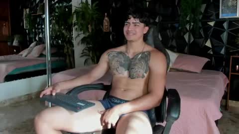 Snapshot of jackson_macleyn chatting on 04/28/26, 08:58 Jackson online show from 04/28/26, 08:58