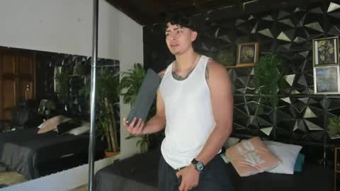 Snapshot of jackson_macleyn chatting on 05/24/26, 02:22 Jackson online show from 05/24/26, 02:22