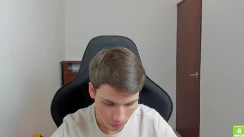 Snapshot of jackson_millers chatting on 03/11/25, 02:32 Jack online show from 03/11/25, 02:32