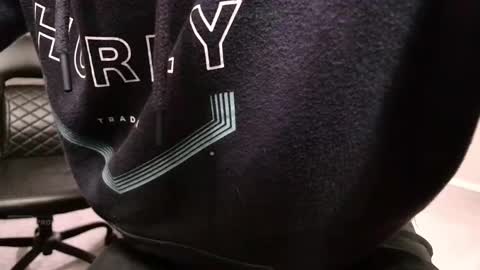 Snapshot of jacksonbrown757 chatting on 01/06/25, 06:03 Jackson Brown online show from 01/06/25, 06:03