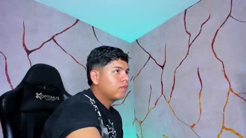 Snapshot of jacksonparker_ chatting on 01/08/25, 10:16 Jackson online show from 01/08/25, 10:16