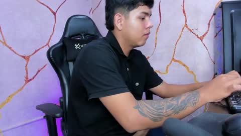 Snapshot of jacksonparker_ chatting on 01/13/25, 07:10 Jackson online show from 01/13/25, 07:10