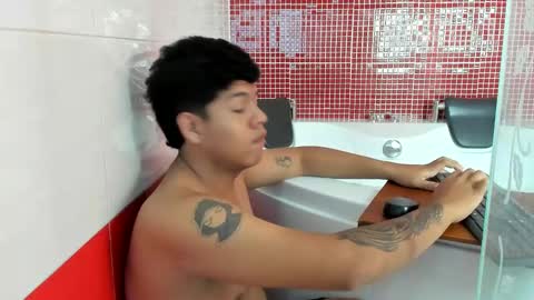 Snapshot of jacksonparker_ chatting on 01/24/25, 08:43 Jackson online show from 01/24/25, 08:43