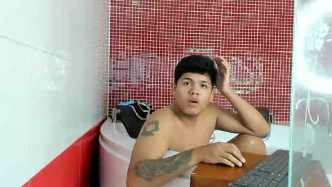 Snapshot of jacksonparker_ chatting on 01/25/25, 12:06 Jackson online show from 01/25/25, 12:06