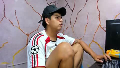 Snapshot of jacksonparker_ chatting on 02/01/25, 12:29 Jackson online show from 02/01/25, 12:29