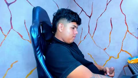 Snapshot of jacksonparker_ chatting on 02/11/25, 11:33 Jackson online show from 02/11/25, 11:33